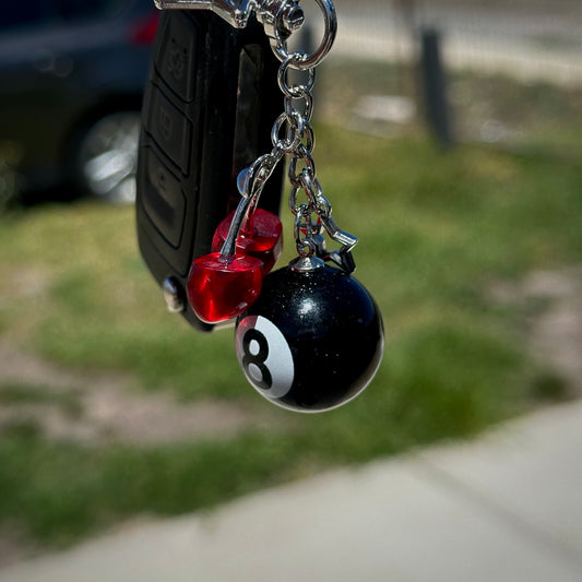 8 Ball Keyring