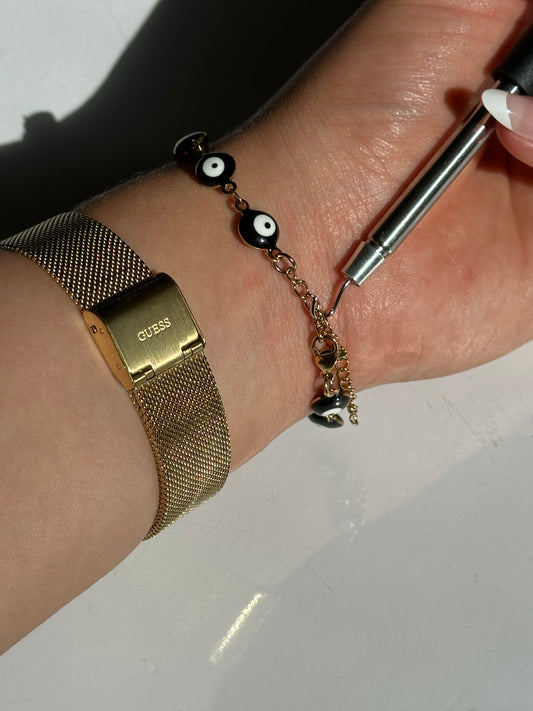 Bracelet Helper Tool