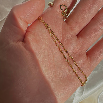 Twist chain
