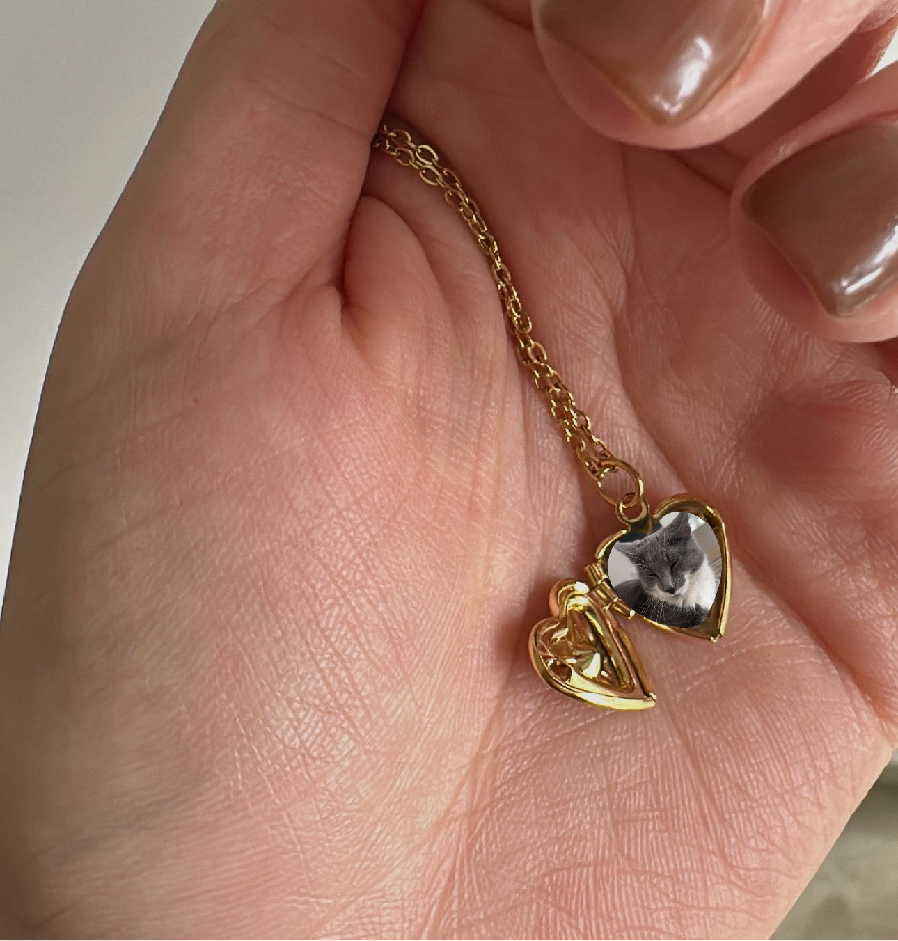 'Maria' Locket Necklace Gold