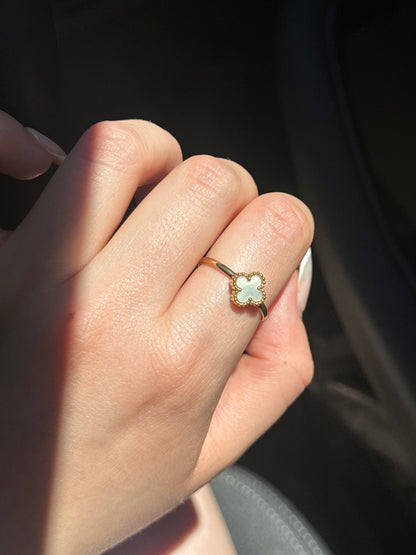 ‘Deppei’ Clover Adjustable Ring Gold (black/white)