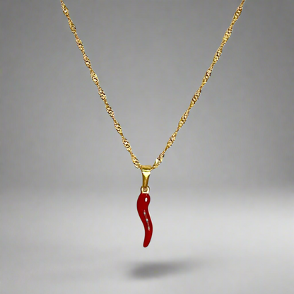 Coni necklace with twist chain adding class