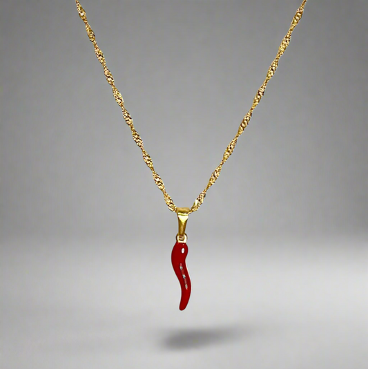 Coni necklace with twist chain adding class