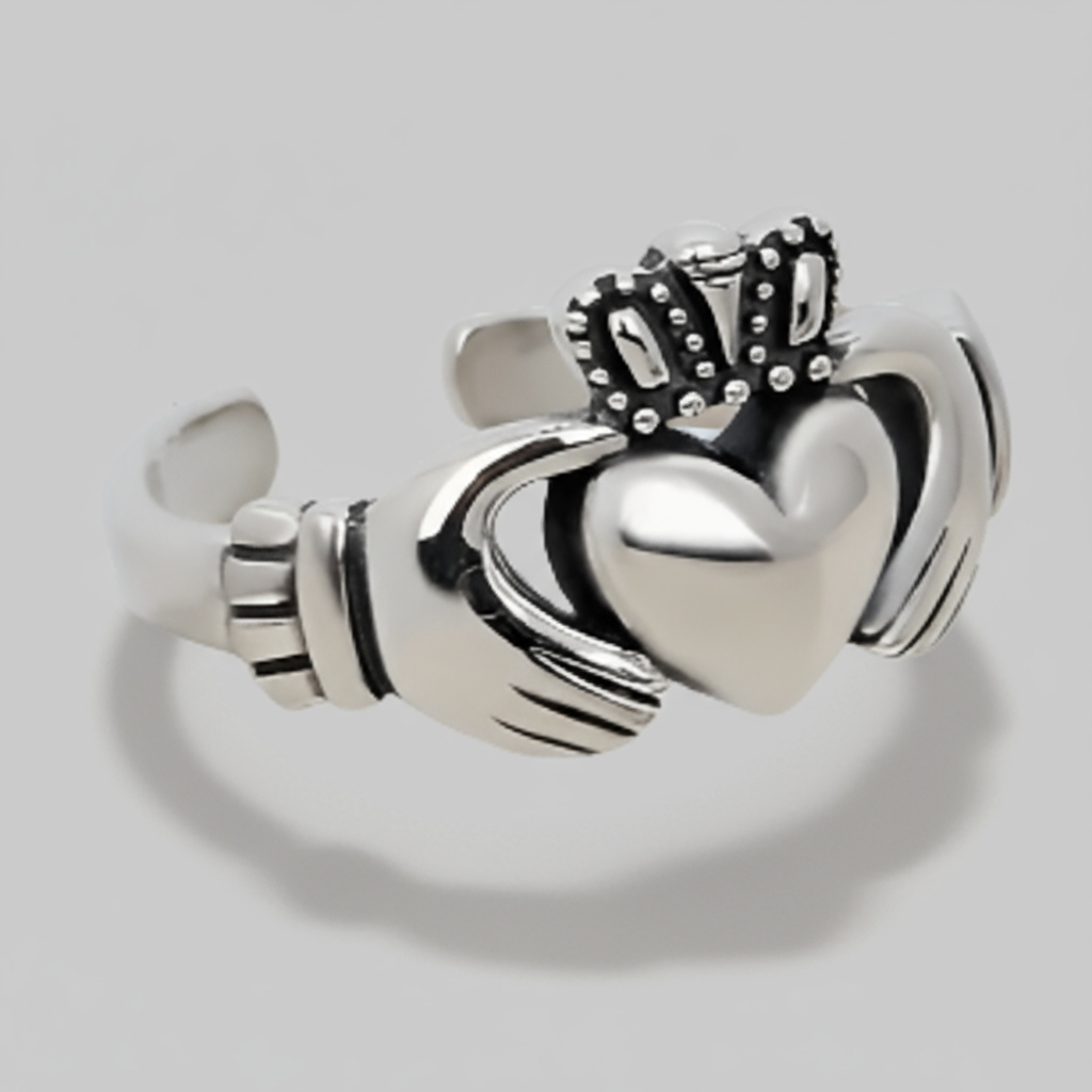 Claddagh ring traditional Irish ring from Ireland sterling silver high quality resizable 