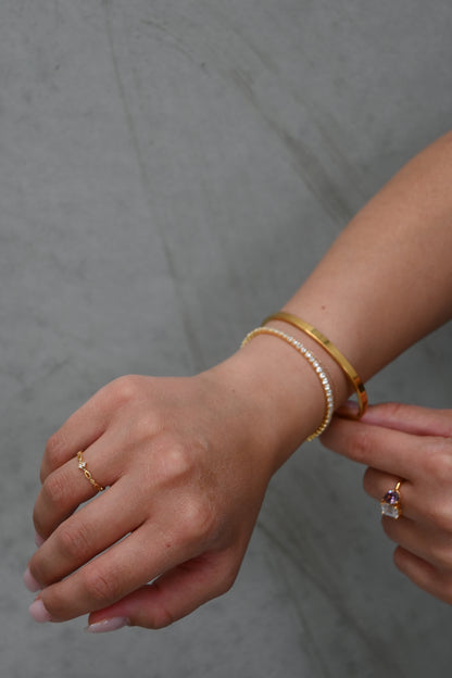 ‘Elodie’ Plain Gold/ Silver Bangle