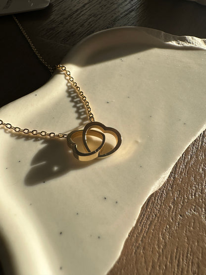 'Chelsea' Heart Necklace Gold/Silver