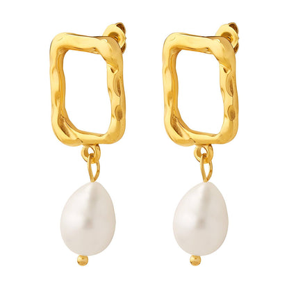 'Mia' Pearl Earrings Gold