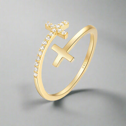 'Lois' Cross Ring Gold - Adjustable
